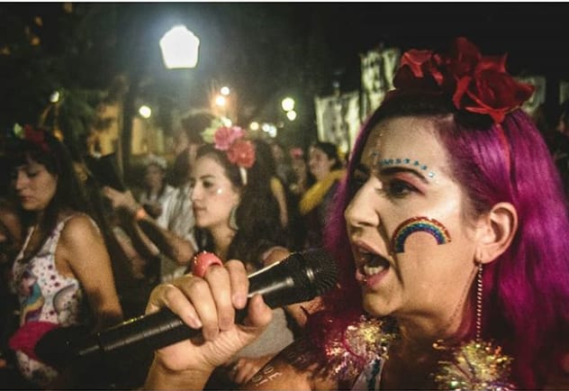 Blocos levam feminismo e representatividade para a avenida