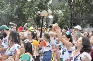 Blocos prometem muita folia nas ruas de Poços; Ainda dá tempo de escolher o seu